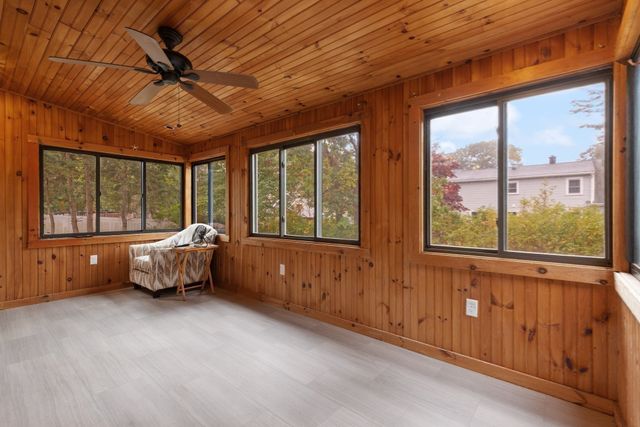 7 Moonbeam Ave., Chelmsford, MA 01824