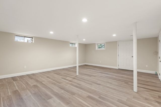 7 Moonbeam Ave., Chelmsford, MA 01824