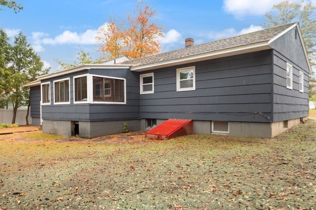 7 Moonbeam Ave., Chelmsford, MA 01824