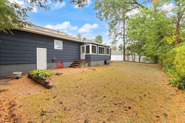 7 Moonbeam Ave., Chelmsford, MA 01824