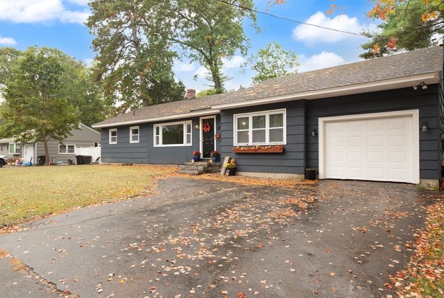 7 Moonbeam Ave., Chelmsford, MA 01824