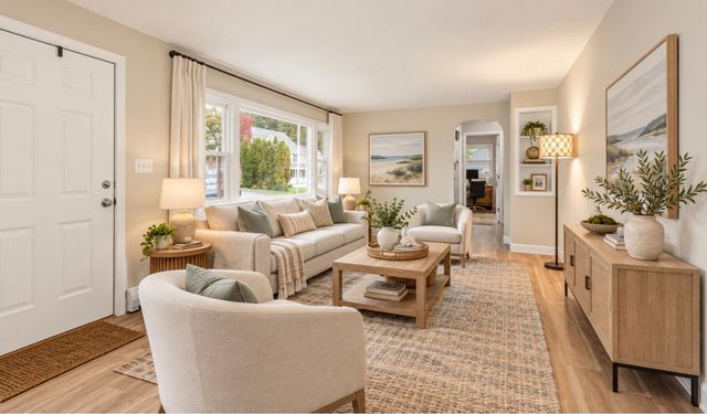 7 Moonbeam Ave., Chelmsford, MA 01824