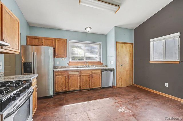1754 Tulip Lane, Westland, MI 48186