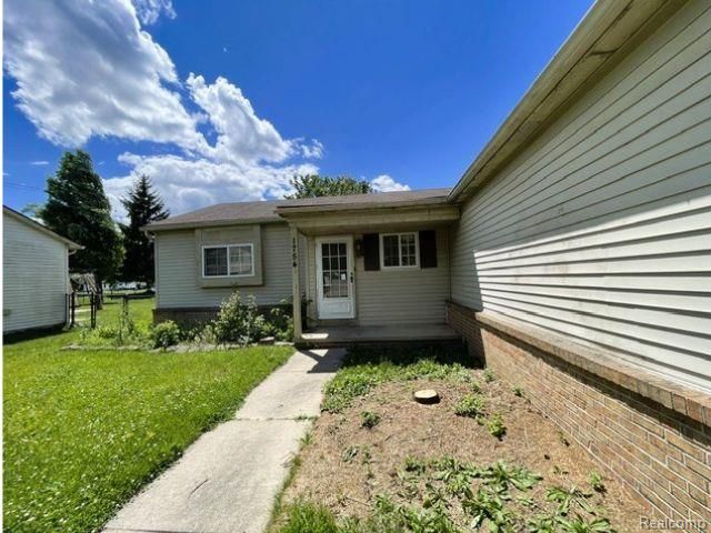 1754 Tulip Lane, Westland, MI 48186