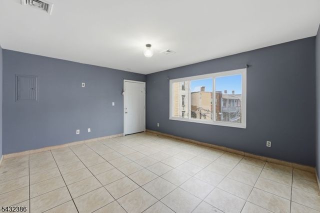 363 Summer St, Paterson City, NJ 07501