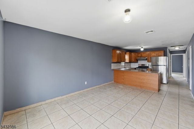 363 Summer St, Paterson City, NJ 07501