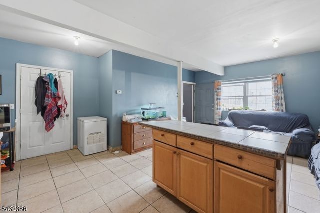 363 Summer St, Paterson City, NJ 07501