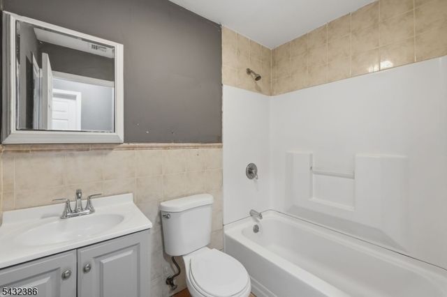363 Summer St, Paterson City, NJ 07501