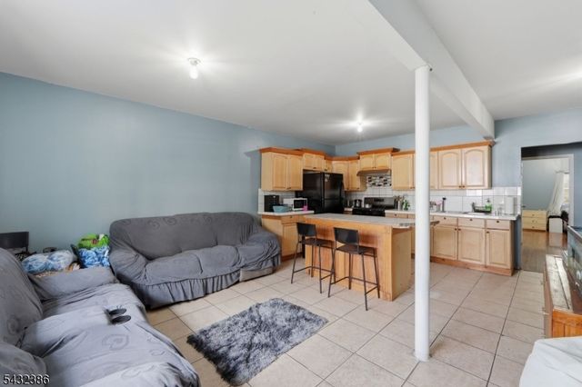 363 Summer St, Paterson City, NJ 07501
