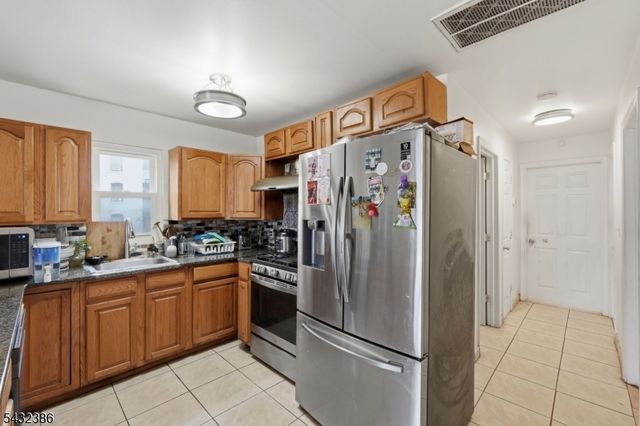 363 Summer St, Paterson City, NJ 07501