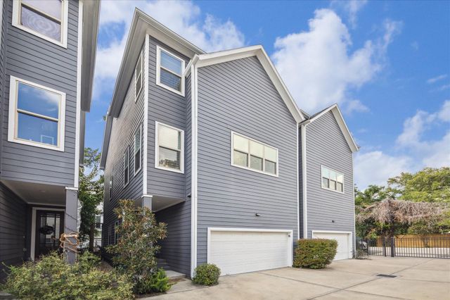 1230 W 25th Street B, Houston, TX 77008
