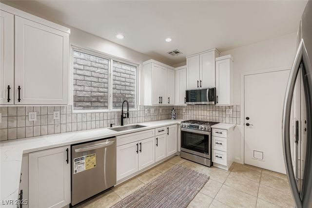 545 Ivy Spring Street, Las Vegas, NV 89138