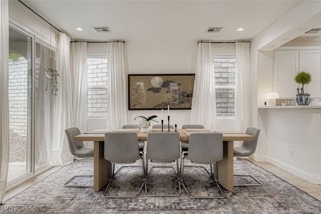 545 Ivy Spring Street, Las Vegas, NV 89138