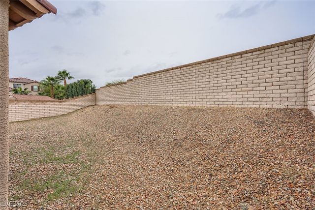 545 Ivy Spring Street, Las Vegas, NV 89138