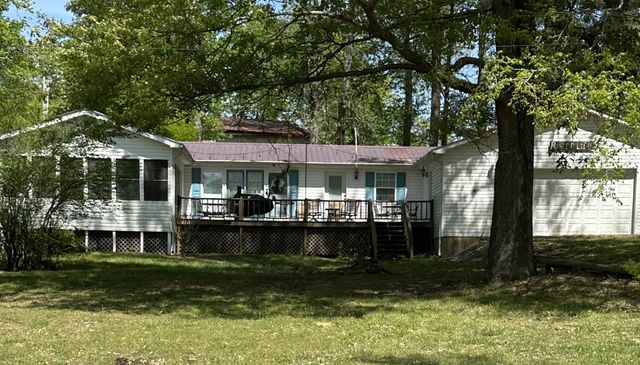 28 Cottage Cir, Linden, TN 37096