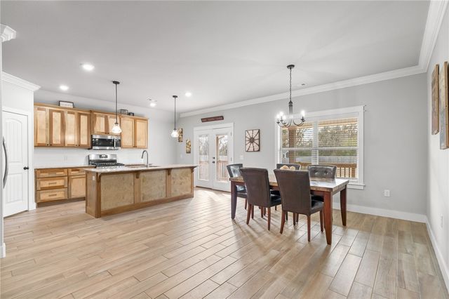 1011 Hampton Street, Tontitown, AR 72762