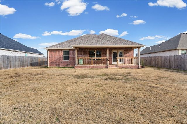 1011 Hampton Street, Tontitown, AR 72762