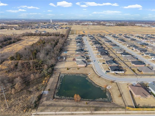 1011 Hampton Street, Tontitown, AR 72762