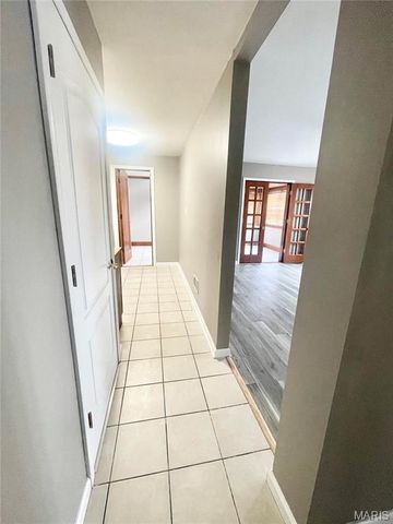 525 N 27th Street, Belleville, IL 62226