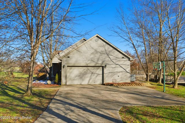 23 Indian Springs Trace, Shelbyville, KY 40065
