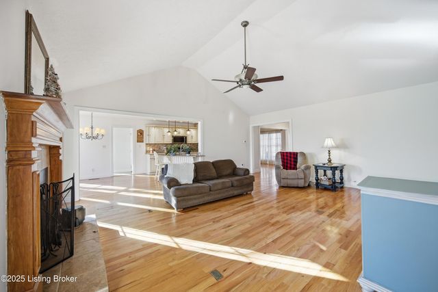 23 Indian Springs Trace, Shelbyville, KY 40065