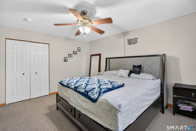 140 Barn Finch Circle 140, Naugatuck, CT 06770