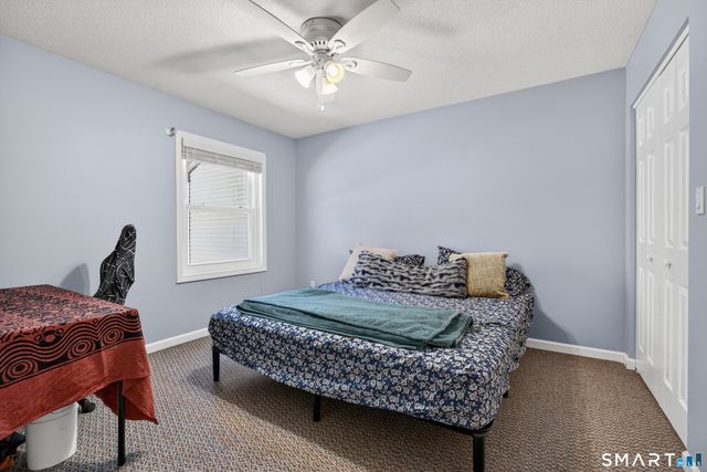 140 Barn Finch Circle 140, Naugatuck, CT 06770