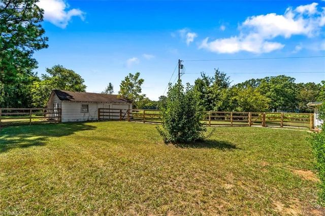 1632 Mount Hope Church Road, Mcleansville, NC 27301