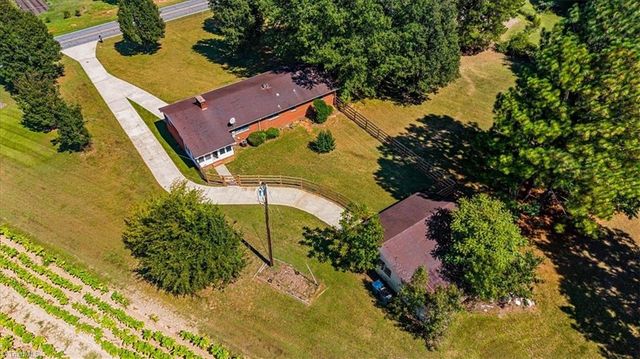 1632 Mount Hope Church Road, Mcleansville, NC 27301