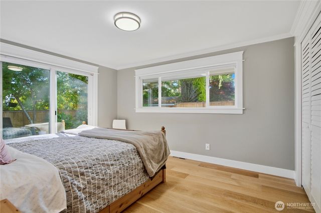 1820 101st Avenue NE, Bellevue, WA 98004