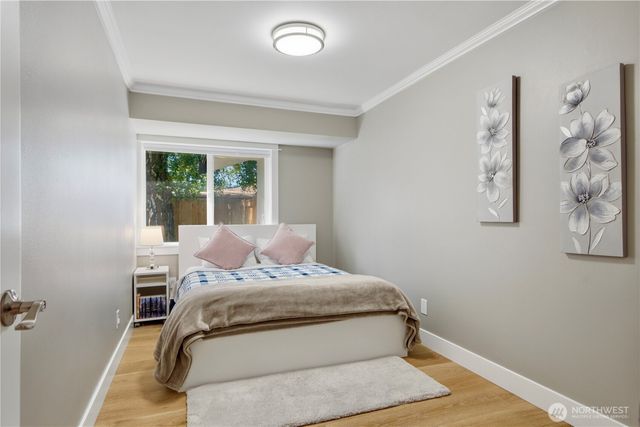 1820 101st Avenue NE, Bellevue, WA 98004
