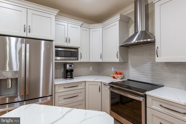 607 NORTHFIELD RD, Lititz, PA 17543