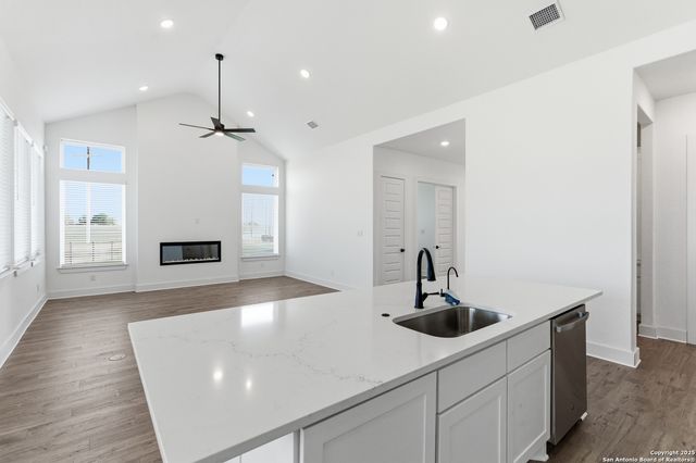 8903 Arroyo Grove, San Antonio, TX 78263