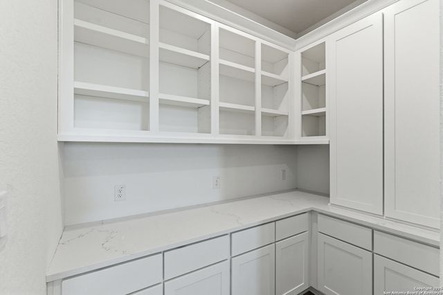 8903 Arroyo Grove, San Antonio, TX 78263