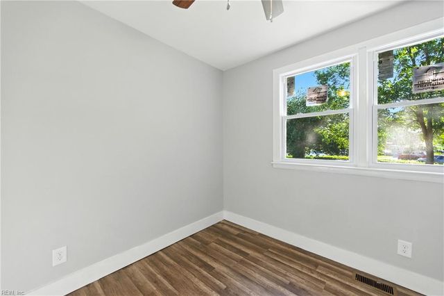 2904 Berkley AVE, Chesapeake, VA 23325