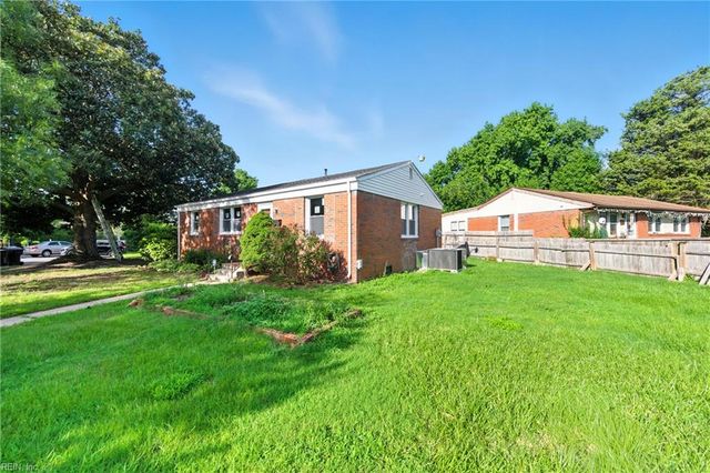 2904 Berkley AVE, Chesapeake, VA 23325