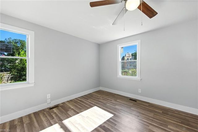 2904 Berkley AVE, Chesapeake, VA 23325