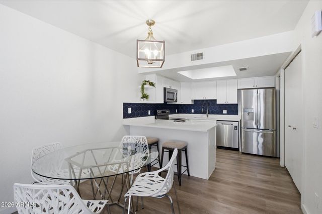2143 E CENTER Lane 1, Tempe, AZ 85281