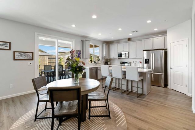 1815 St Croix Ct, Plumas Lake, CA 95961