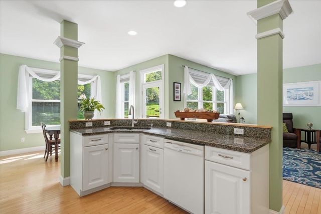 585 Hanon Drive, Williston, VT 05495