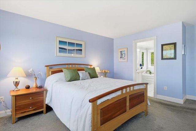 585 Hanon Drive, Williston, VT 05495