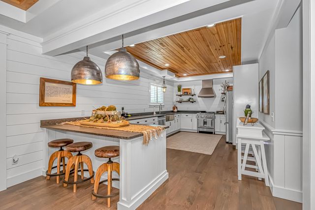 15810 County Line Rd., Andrews, SC 29510