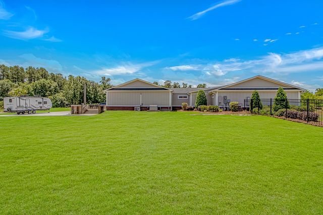 15810 County Line Rd., Andrews, SC 29510