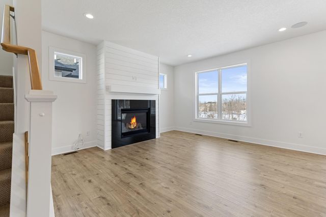 2009 Lusitano Street, Shakopee, MN 55379