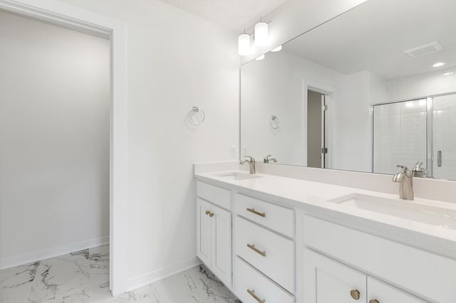 2009 Lusitano Street, Shakopee, MN 55379