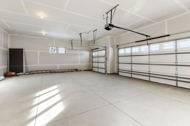 2009 Lusitano Street, Shakopee, MN 55379