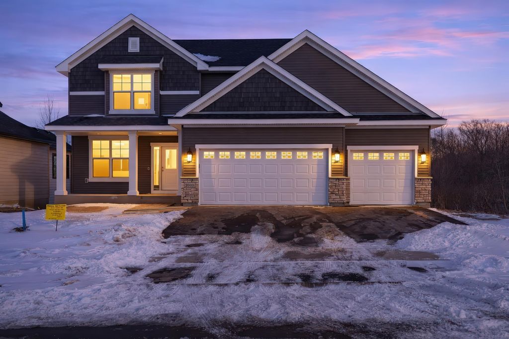 2009 Lusitano Street, Shakopee, MN 55379