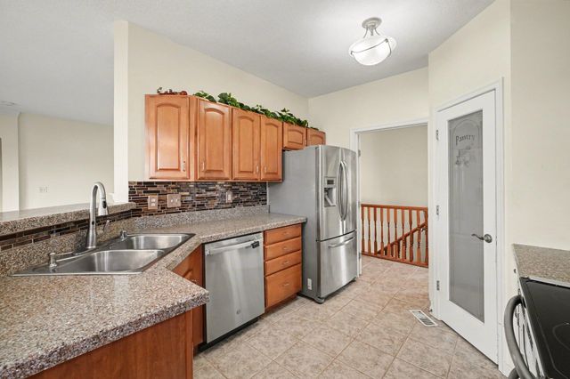 5922 Marble Way, Highland Heights, KY 41076