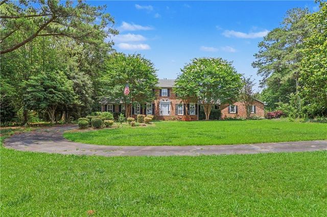390 Virginia Hills Rd, Royston, GA 30662