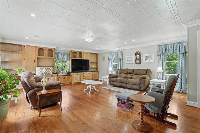 390 Virginia Hills Rd, Royston, GA 30662